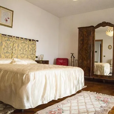 Nuovo Paradiso Alojamento de Acomodação e Pequeno-almoço Pescia